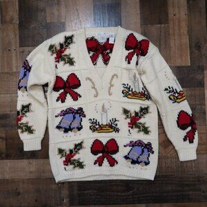 CHU Handknit Womans Medium V Neck Christmas Sweater Holiday Shoulder Pads